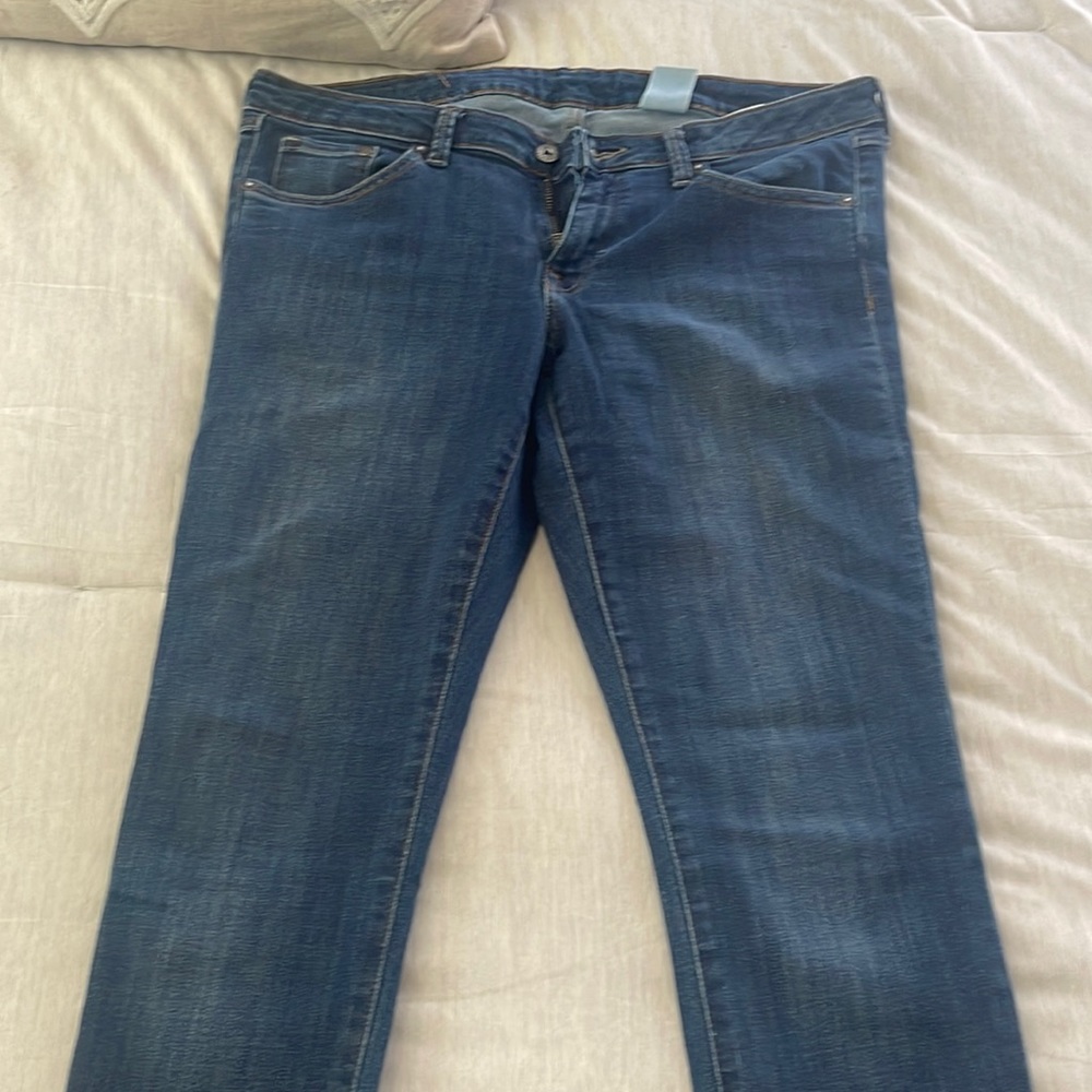 H&M super skinny dark wash jeans size 33